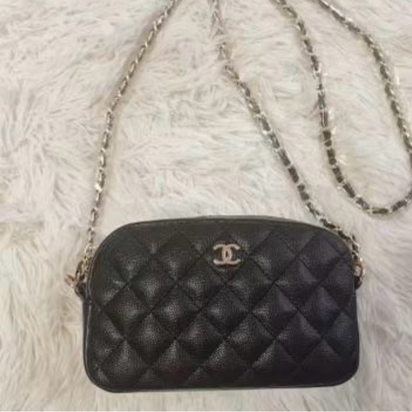 Chanel makeup bag VIP GWP. - Picture 1 of 6